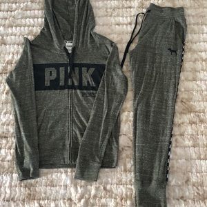 Excellent condition olive green Outfit by PINK.